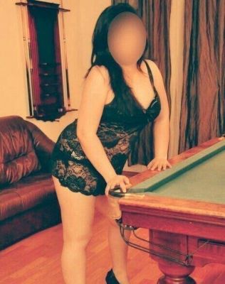 Красивая проститутка (21 лет), работает в Питере (Василеостровский)