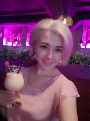зрелая инди Алиса, принимает круглосуточно