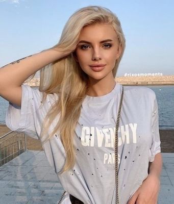 Девушка на ночь (23 лет), г. Санкт-Петербург ()