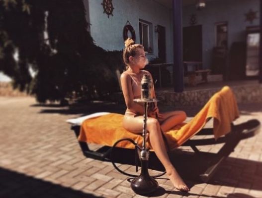 Полина — рабыня в Питере